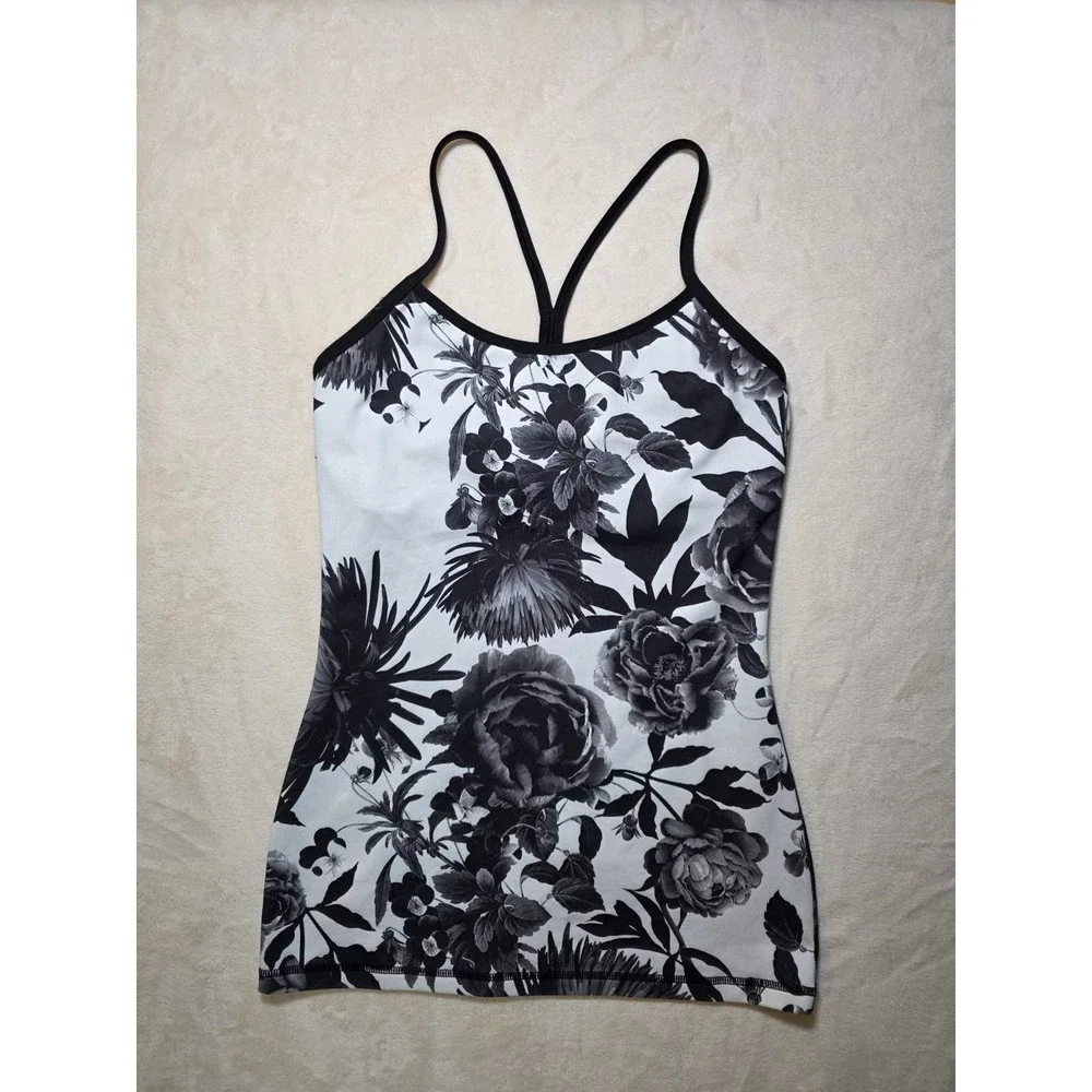 Lululemon Women's‎ Top Size 4 White Black Cool Racerback Brisk Bloom Yoga Floral